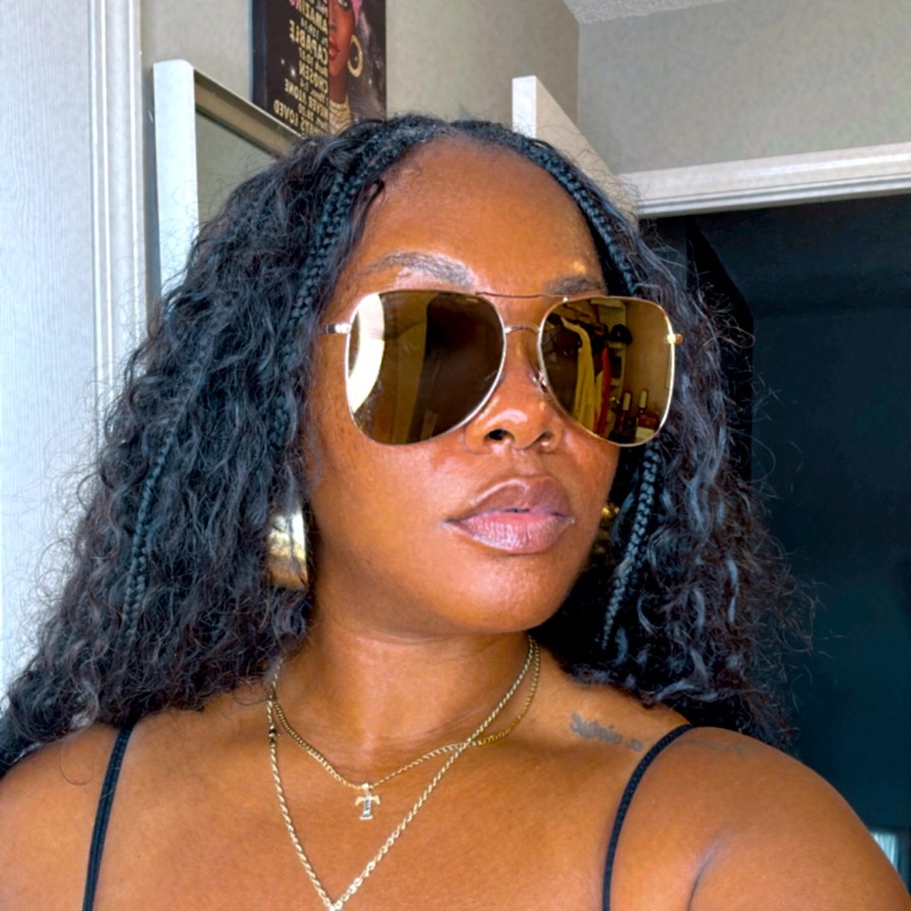 Sunglasses: Oversized Aviators. Gold Frames w/ Gold Lenses.